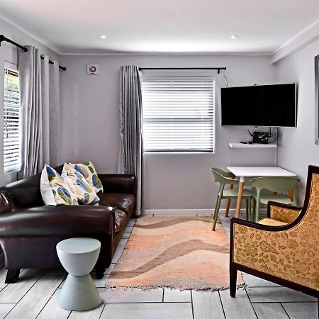 La Rochelle Cottage Франсгук Екстер'єр фото