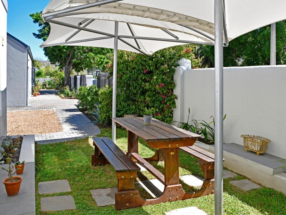 La Rochelle Cottage Франсгук Екстер'єр фото